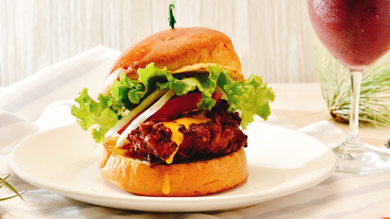 チキンバーガー テディーズ ビガー バーガー 原宿表参道店 ごちめし 飲食店のメニューをお食事券でプレゼントできるサービス