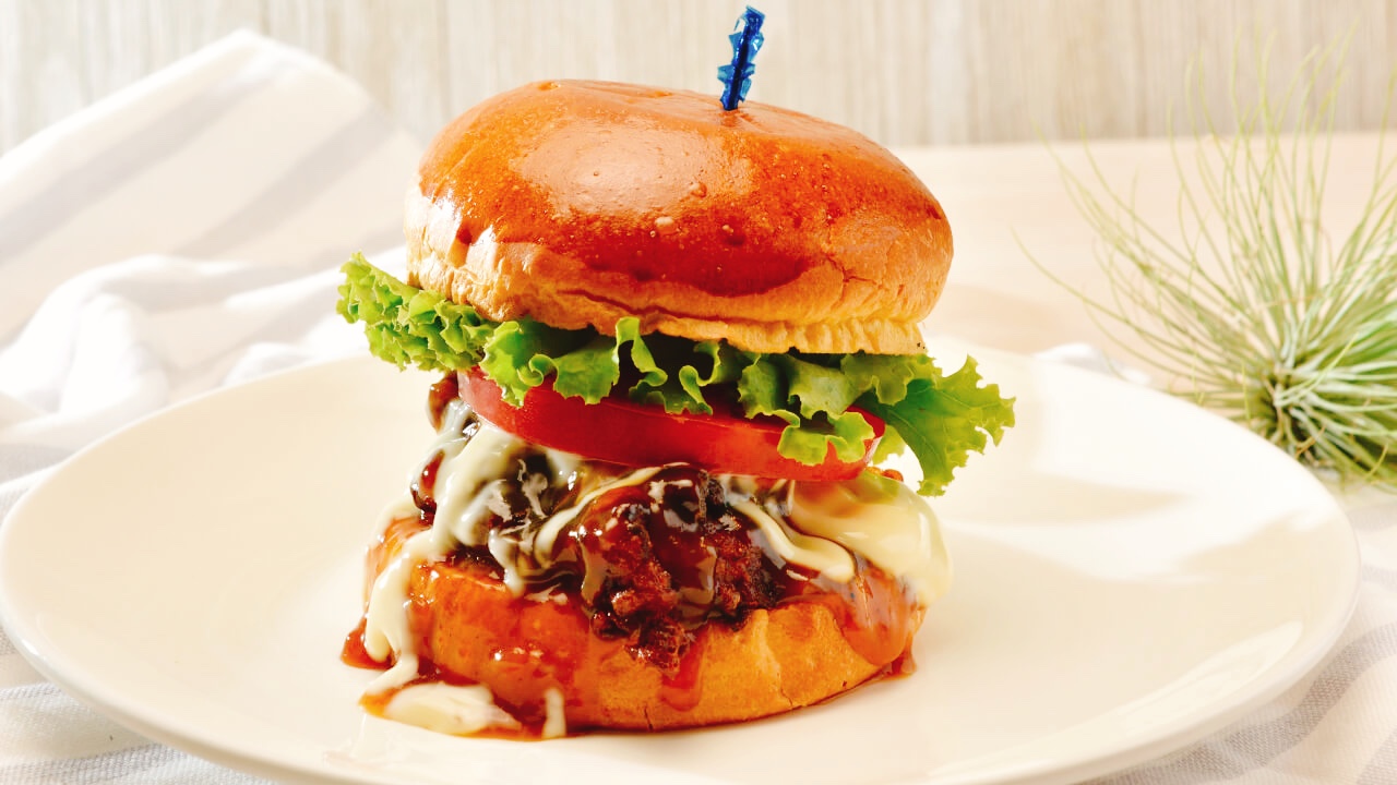 絶品 本当に美味しい テリヤキチキンバーガー テディーズ ビガー バーガー 原宿表参道店 ごちめし 飲食店のメニューをお食事券でプレゼントできるサービス