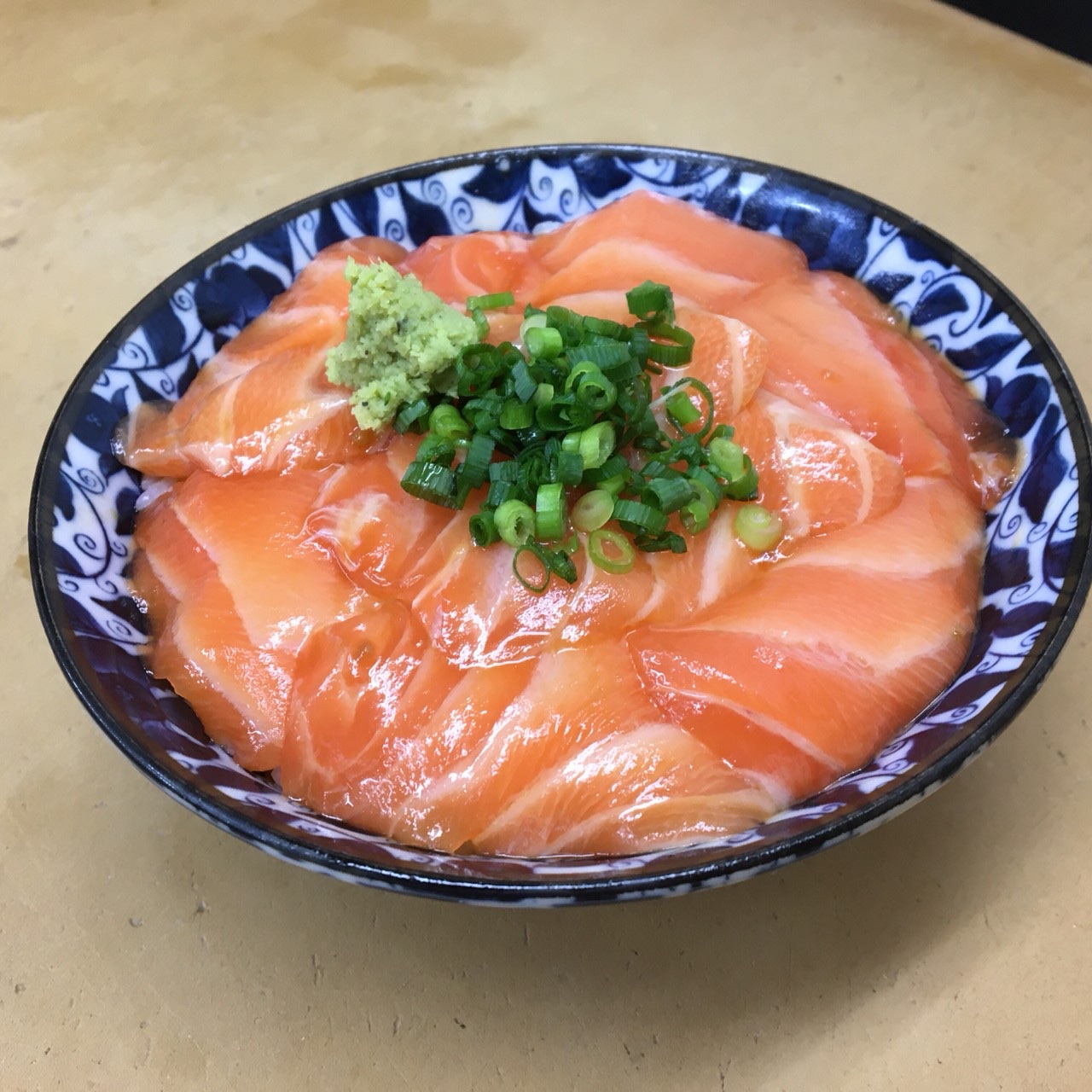 トロサーモン丼｜深川つり舟｜「ごちめし」飲食店のメニューをお食事券