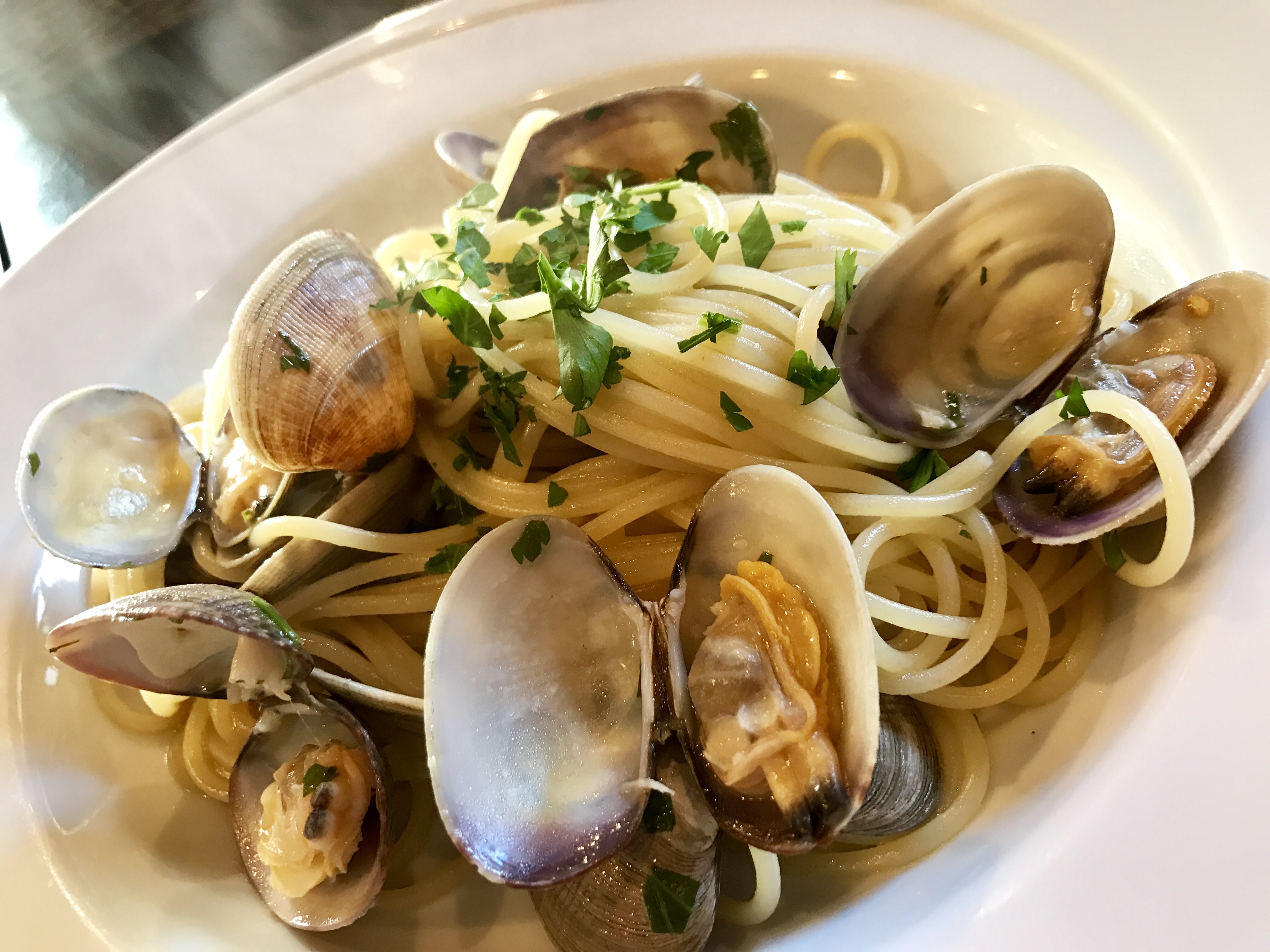 ボンゴレ ビアンコ グランドゥーカ上大岡店 ごちめし 飲食店のメニューをお食事券でプレゼントできるサービス